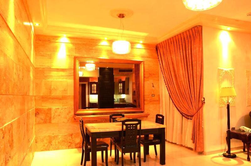 Jad Hotel Suites Amman Extérieur photo